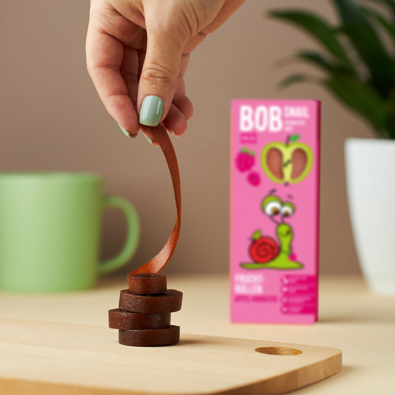 BobSnail Fruchtrollen Apfel-Himbeer24 x 30 g